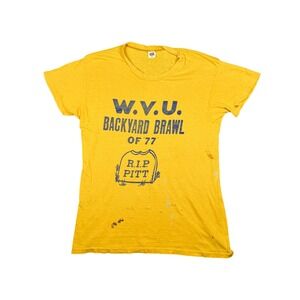 Vtg 1977 WVU Backyard Brawl RIP Pitt T Shirt Men's S Yellow Thrashed Hanes USA